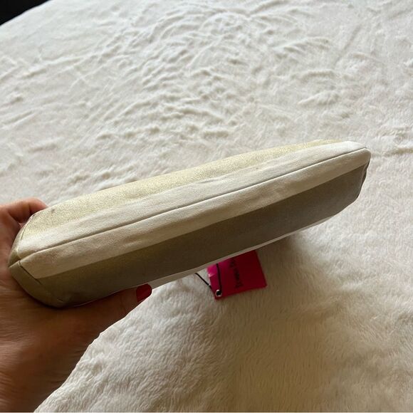 Donna Dixon Tippy Gold & White Kiss Lock Clutch NWT - Picture 15 of 16